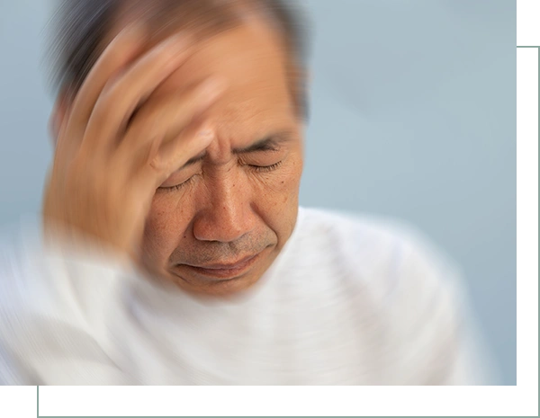 Elderly people with vertigo, dizziness, neurological disease, ear disease, vertigo in the elderly.